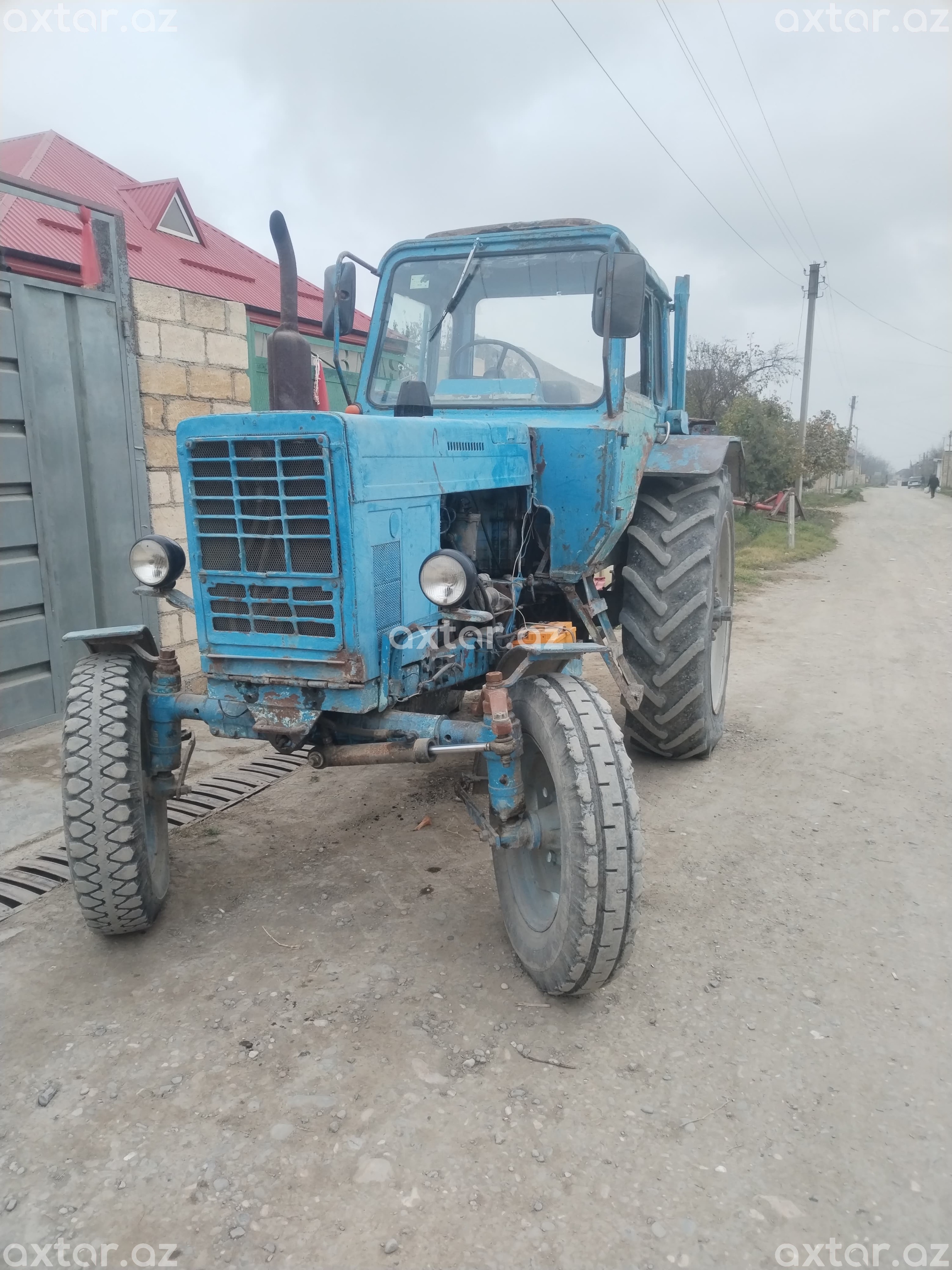 Traktor t-80 satılır